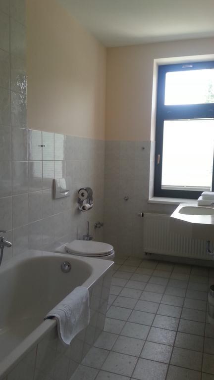 Teichhotel Schmalkalden Rum bild