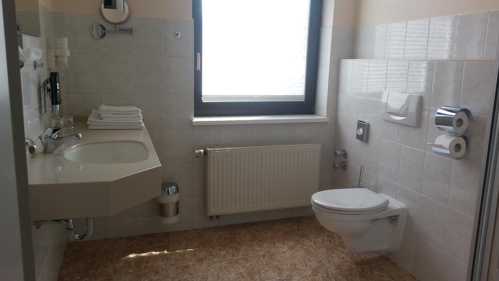 Teichhotel Schmalkalden Rum bild